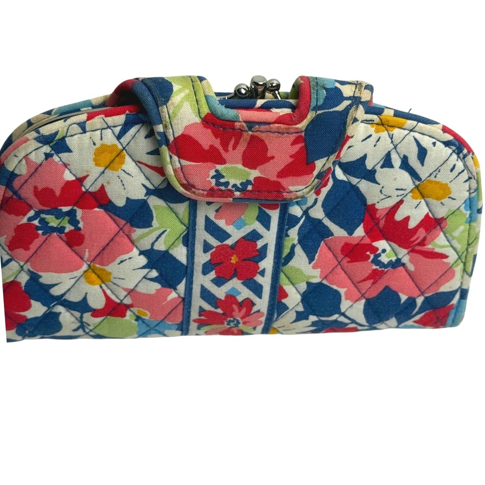 Vera Bradley Summer Cottage Floral Quilted Kiss n Snap Wallet